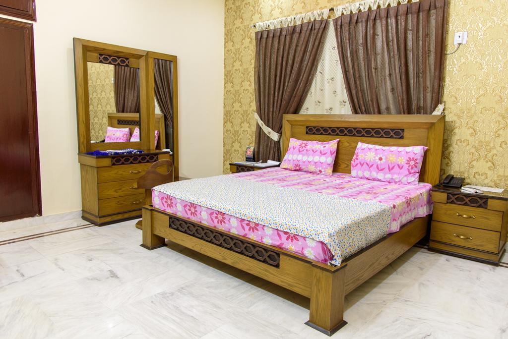 Patel Residency Guest House Karachi Exteriör bild