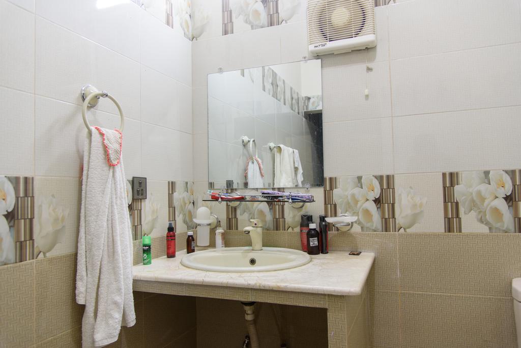 Patel Residency Guest House Karachi Exteriör bild